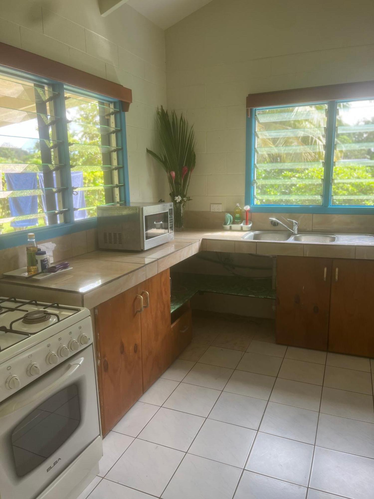 Sharnytas Guesthouse Air Conditioned Avarua Dış mekan fotoğraf